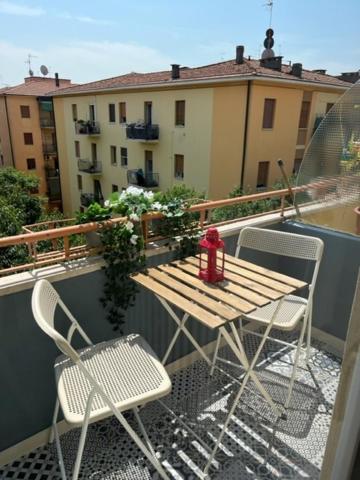 Puccini Apartment Modena Esterno foto